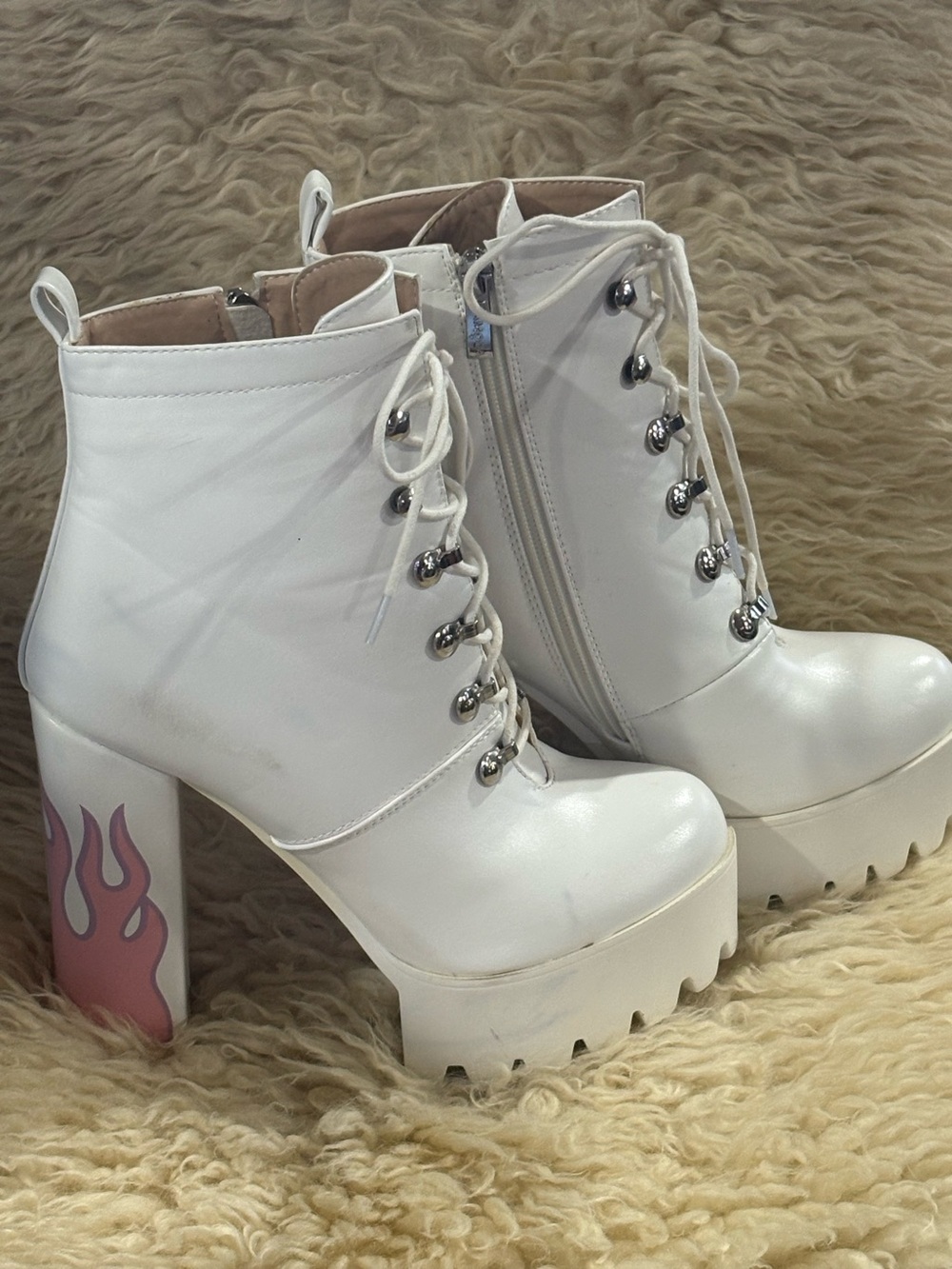 Lamoda Icy Hustler White Platform Boots Pink Flames Y2K Festival Size 7